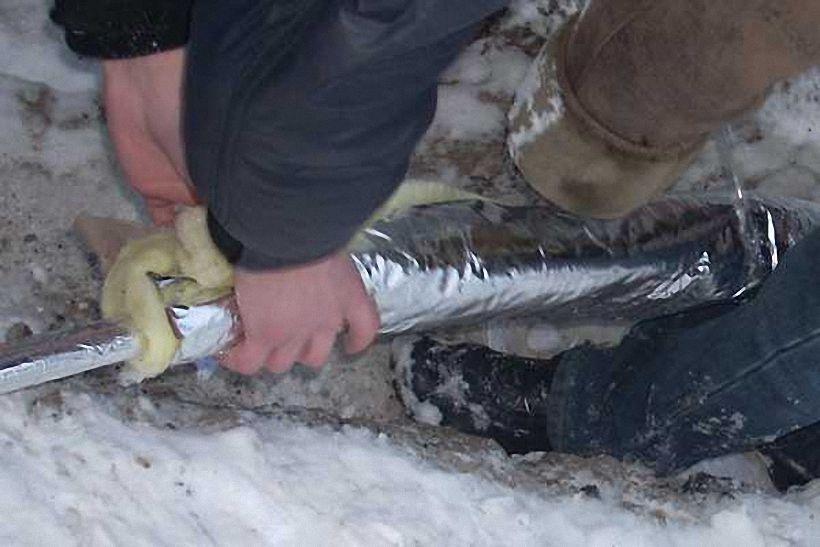 Утепление труб водопровода своими руками