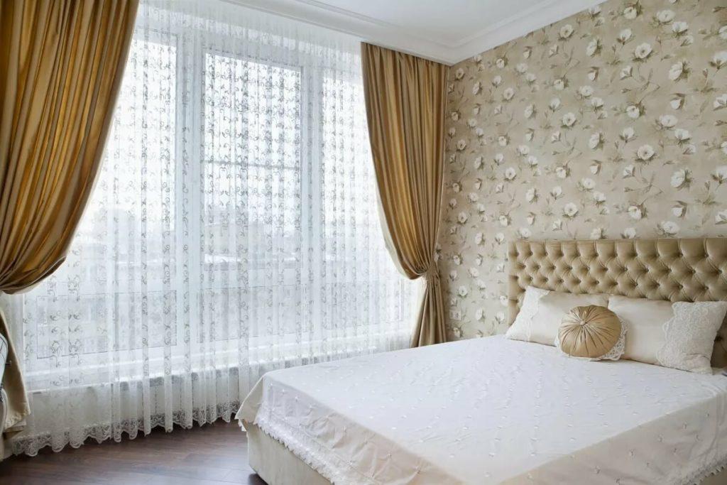 тюль с рисунком в спальне